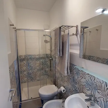 Apartment Ab *